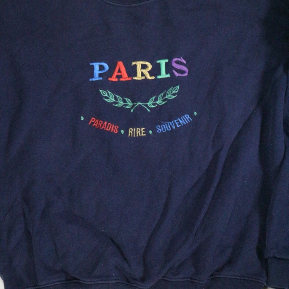 VTG from France PARIS Multicolor Embroidered Sweatshirt Sz MEDIUM Wmn - Picture 2 of 13